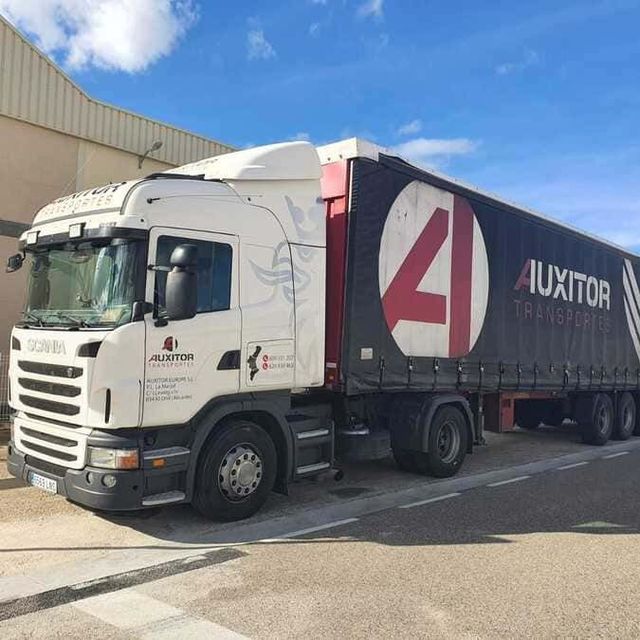 Transportes Auxitor flota de camiones